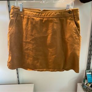 Brown mini skirt, with pockets